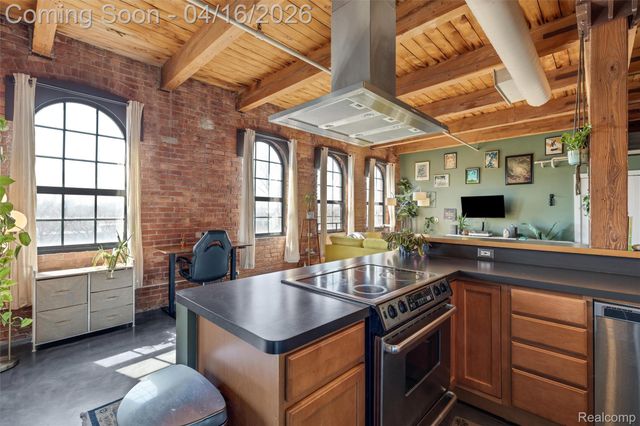 6533 E Jefferson 312, Detroit, MI 48207
