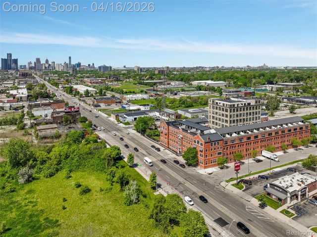 6533 E Jefferson 312, Detroit, MI 48207