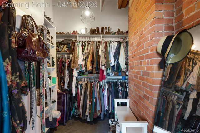 6533 E Jefferson 312, Detroit, MI 48207