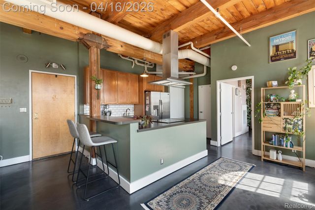6533 E Jefferson 312, Detroit, MI 48207