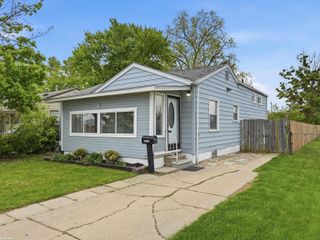 24306 Wagner Avenue, Warren, MI 48089