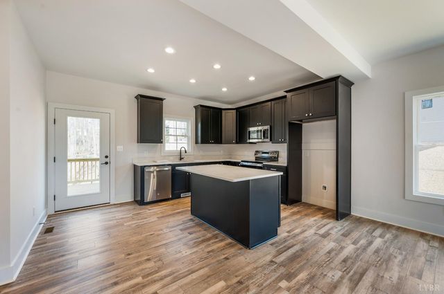 2223 Cottontown Rd, Forest, VA 24551