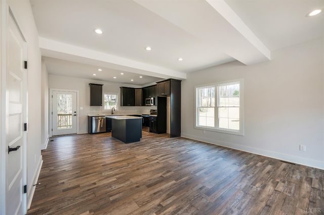 2223 Cottontown Rd, Forest, VA 24551