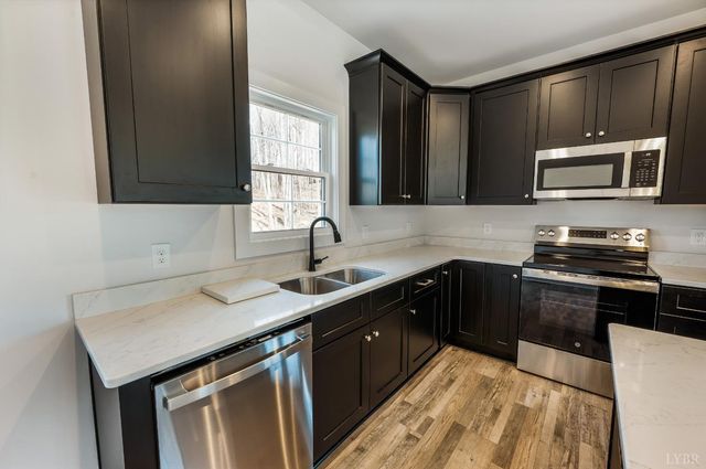 2223 Cottontown Rd, Forest, VA 24551