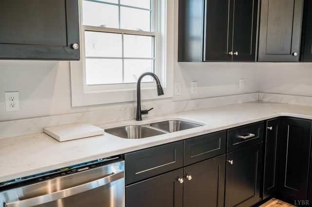 2223 Cottontown Rd, Forest, VA 24551