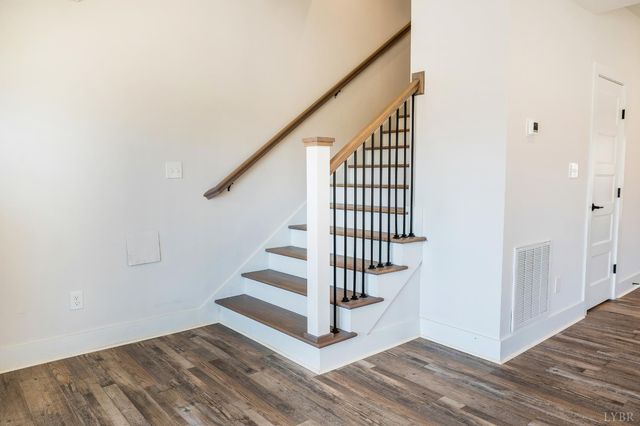 2223 Cottontown Rd, Forest, VA 24551