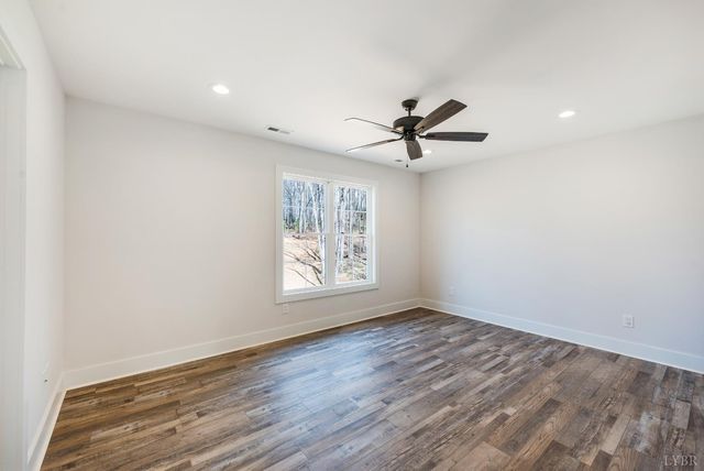 2223 Cottontown Rd, Forest, VA 24551