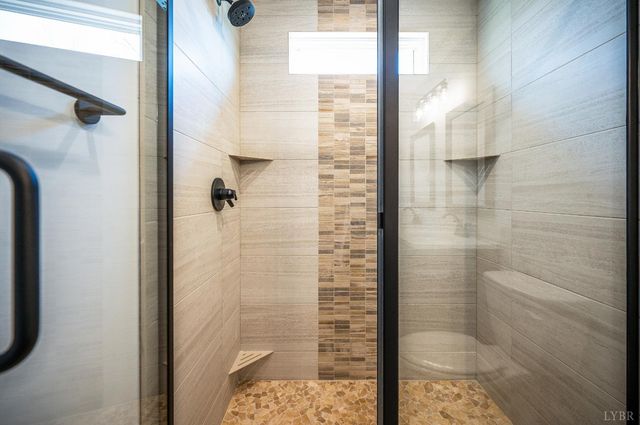 2223 Cottontown Rd, Forest, VA 24551