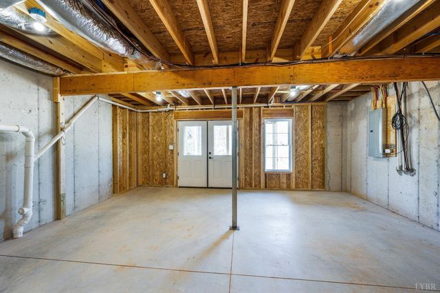 2223 Cottontown Rd, Forest, VA 24551