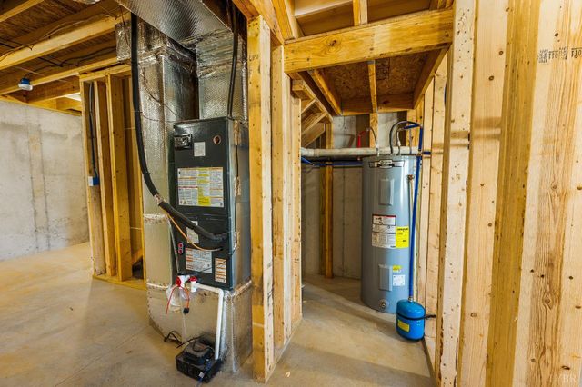 2223 Cottontown Rd, Forest, VA 24551