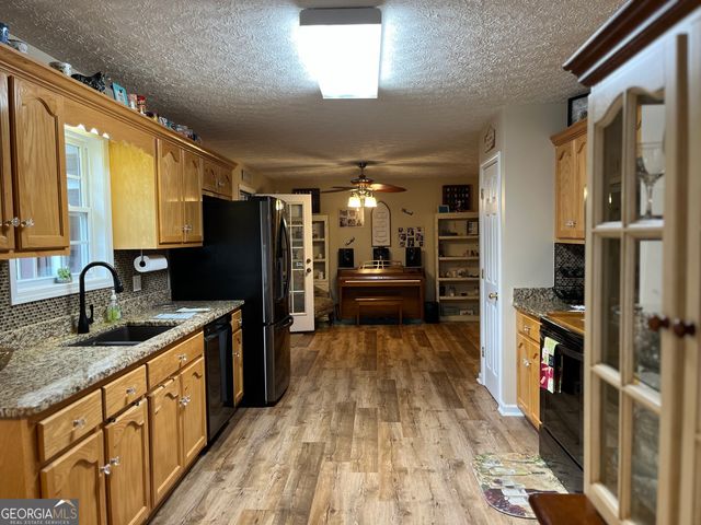 177 Strong Road, Newnan, GA 30263