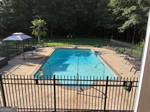 177 Strong Road, Newnan, GA 30263