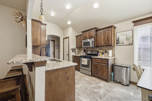 3525 Tecumseh, Yukon, OK 73099