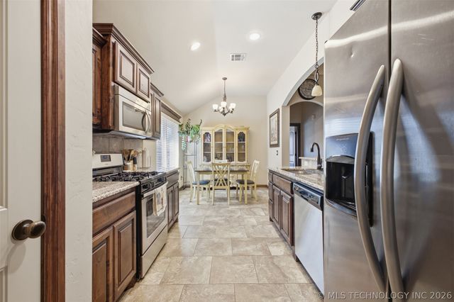 3525 Tecumseh, Yukon, OK 73099
