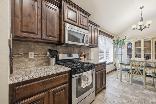 3525 Tecumseh, Yukon, OK 73099