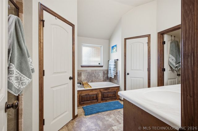 3525 Tecumseh, Yukon, OK 73099