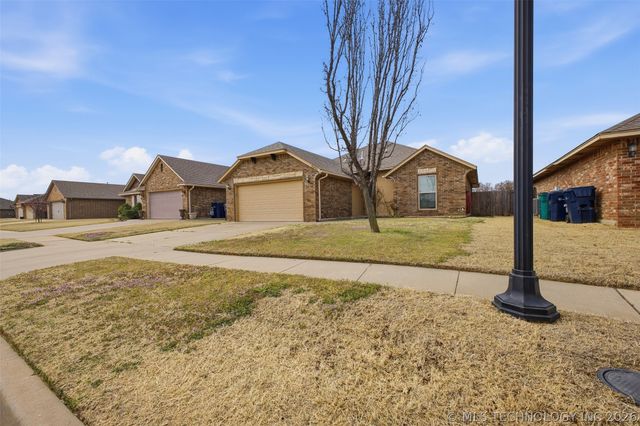3525 Tecumseh, Yukon, OK 73099