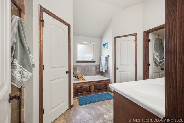 3525 Tecumseh, Yukon, OK 73099