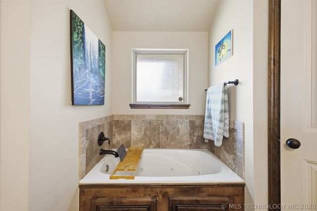 3525 Tecumseh, Yukon, OK 73099
