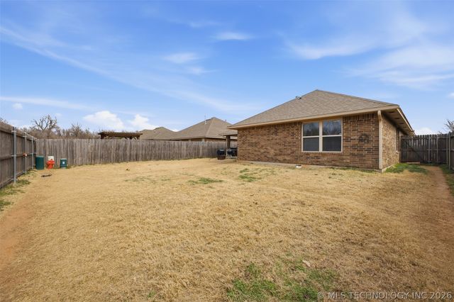3525 Tecumseh, Yukon, OK 73099