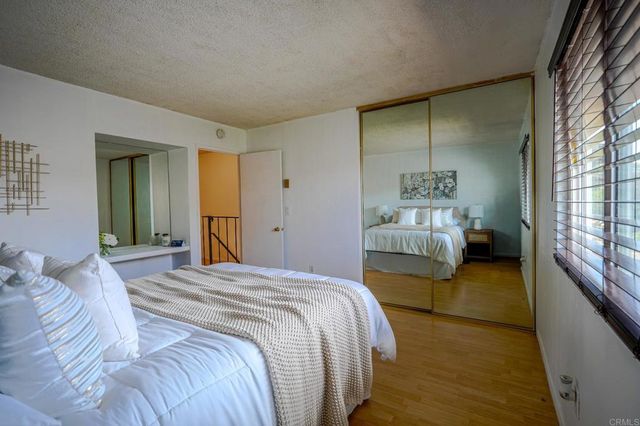 444 Ridgeway Ct, Spring Valley, CA 91977