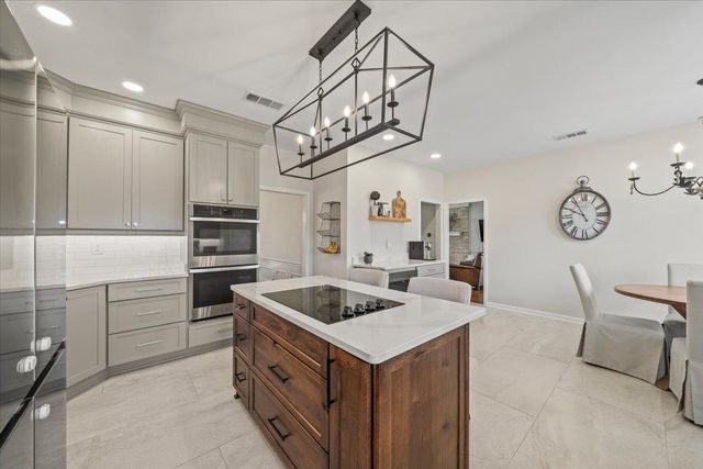 621 FOX LAIR CV, Collierville, TN 38017