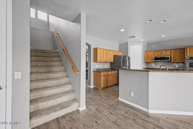 4323 W DIBURGO Drive, New River, AZ 85087
