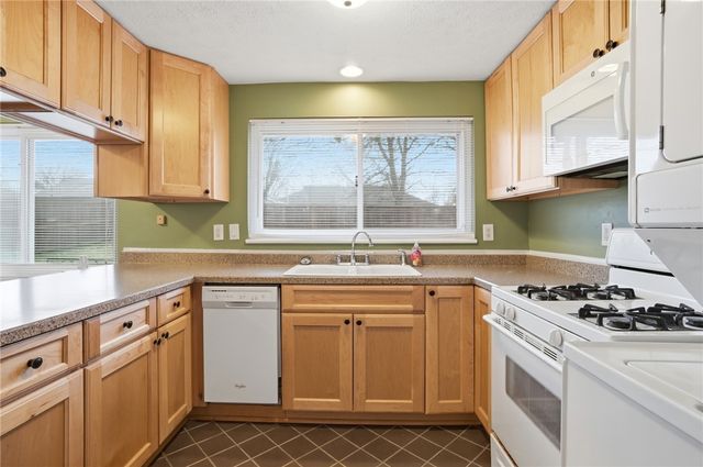 3737 Saranac Drive, Kettering, OH 45429