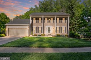 15861 MONTVIEW DR, Dumfries, VA 22025