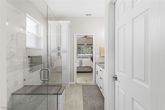 9262 Palm Island CIR, North Fort Myers, FL 33903