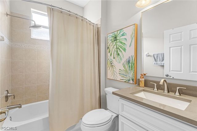 9262 Palm Island CIR, North Fort Myers, FL 33903