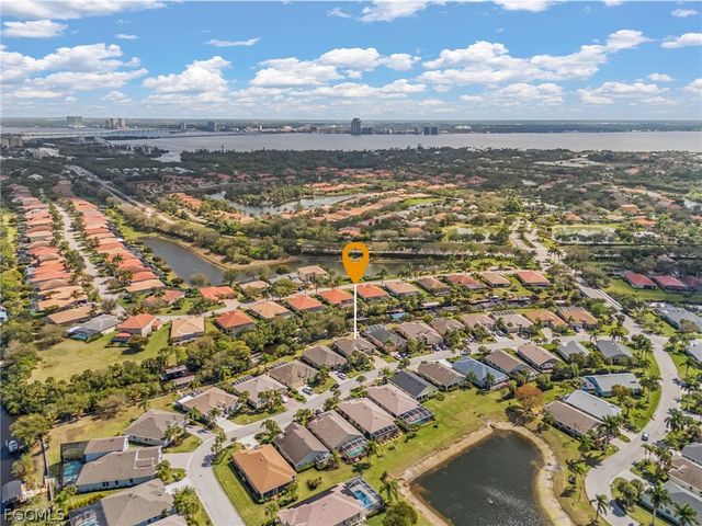 9262 Palm Island CIR, North Fort Myers, FL 33903