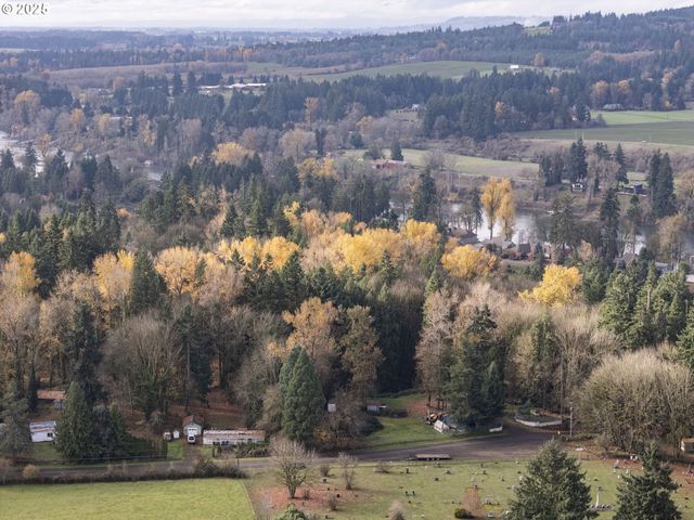 23921 SCHULTZ Rd, Aurora, OR 97002