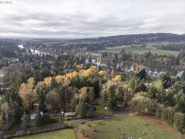 23921 SCHULTZ Rd, Aurora, OR 97002