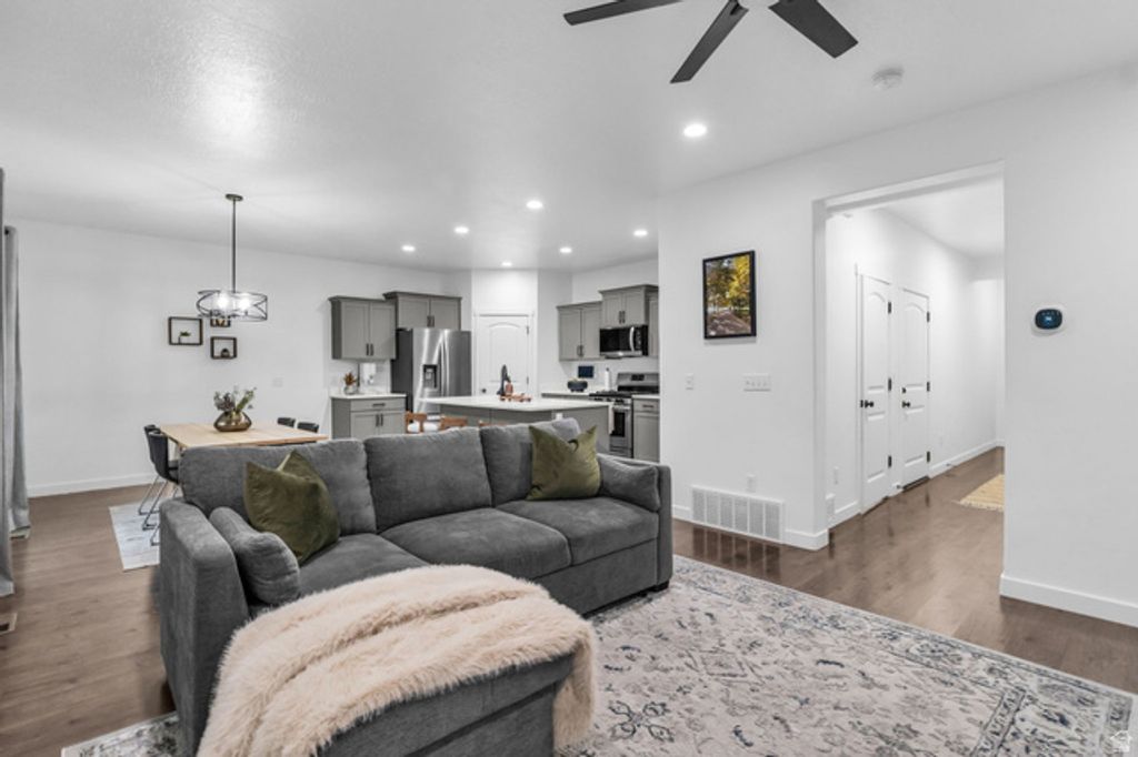 509 S PEGASUS WAY, Saratoga Springs, UT 84045 — photo 5