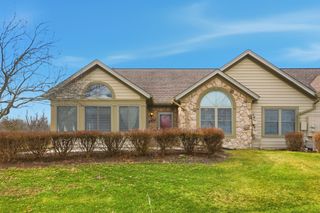 2558 Landings Way, 8, Grove City, OH 43123