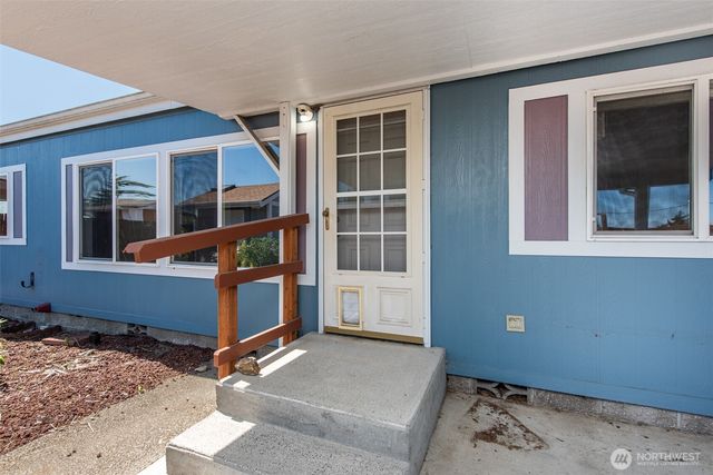 140 Winterhawk Street, Sequim, WA 98382