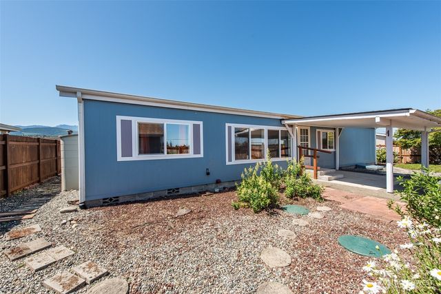 140 Winterhawk Street, Sequim, WA 98382