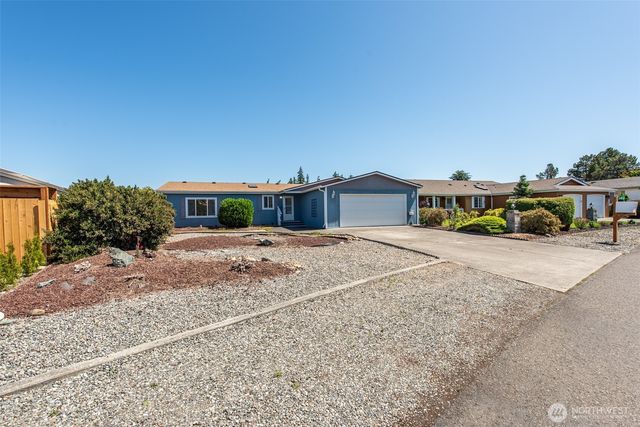 140 Winterhawk Street, Sequim, WA 98382