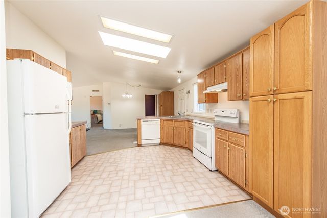 140 Winterhawk Street, Sequim, WA 98382