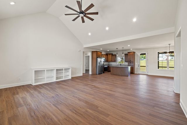 913 Milward Drive, Harrodsburg, KY 40330