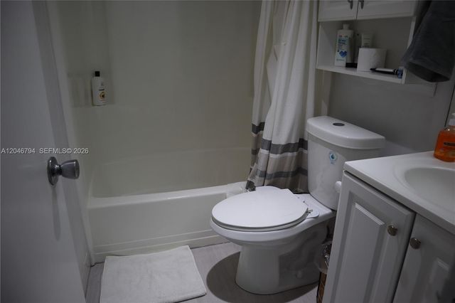 3000 E Sunrise Lakes Drive 303, Sunrise, FL 33322