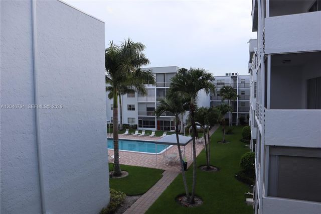 3000 E Sunrise Lakes Drive 303, Sunrise, FL 33322