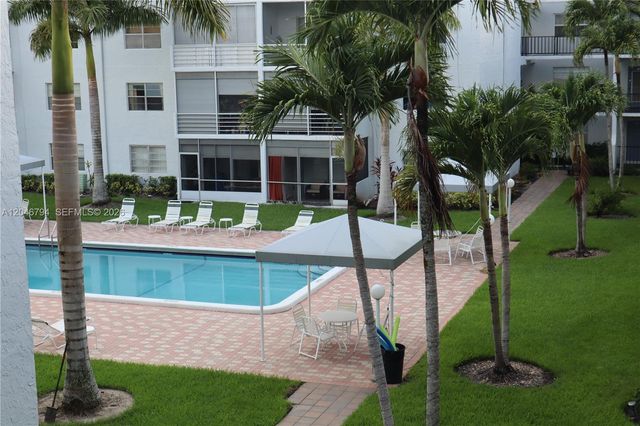 3000 E Sunrise Lakes Drive 303, Sunrise, FL 33322