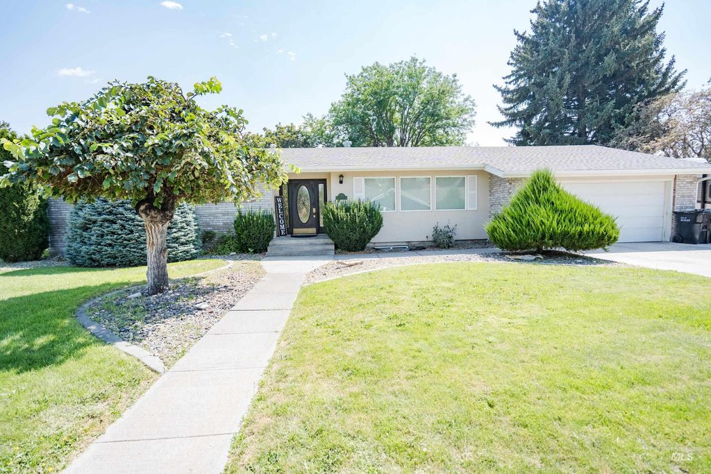 635 Birch Dr, Burley, ID 83318 photo 1