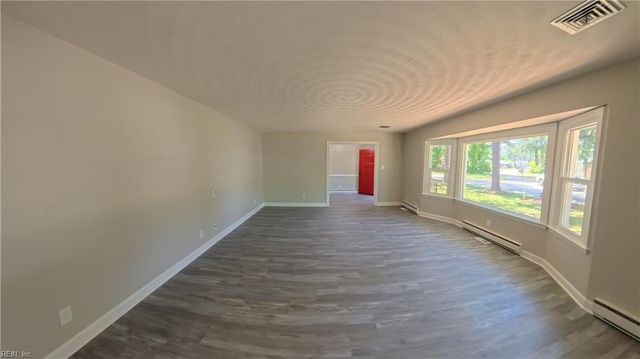 2912 Sterling Point DR, Portsmouth, VA 23703