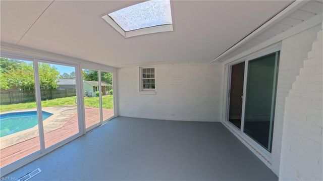 2912 Sterling Point DR, Portsmouth, VA 23703