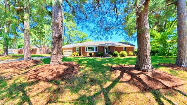 2912 Sterling Point DR, Portsmouth, VA 23703