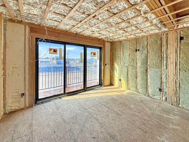 16 N End Blvd 5, Salisbury, MA 01952