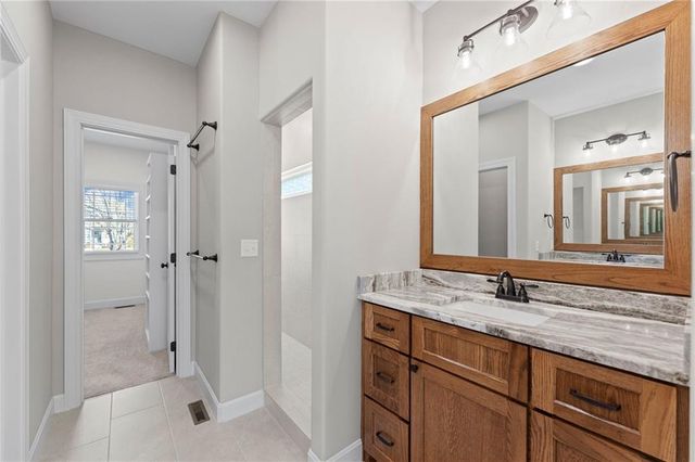 21025 W 225th Terrace, Spring Hill, KS 66083